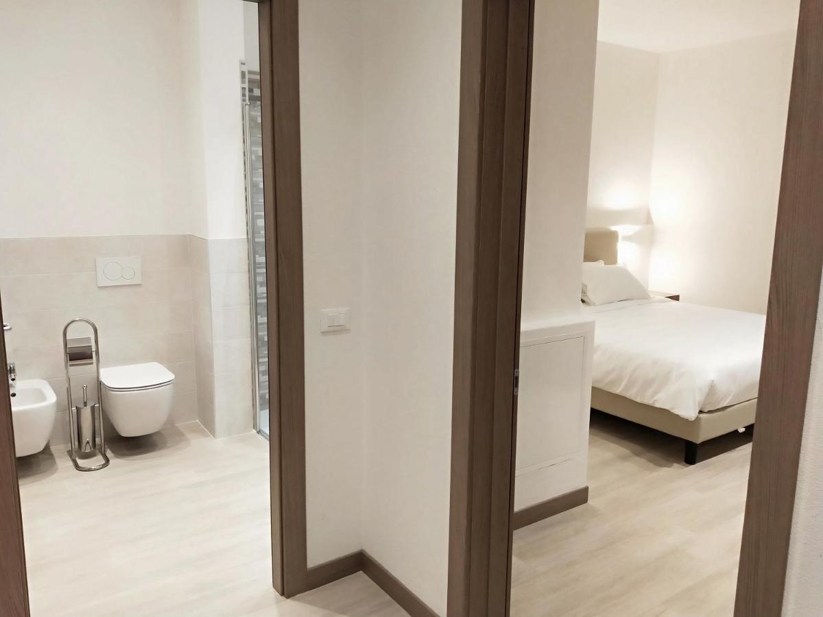 Via Poma Apartments&Rooms Verona Bagian luar foto