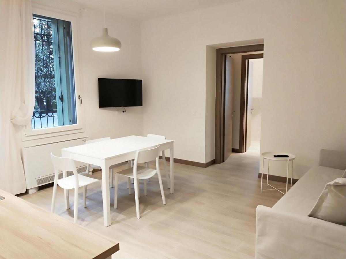 Via Poma Apartments&Rooms Verona Bagian luar foto