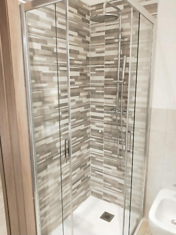 Via Poma Apartments&Rooms Verona Bagian luar foto